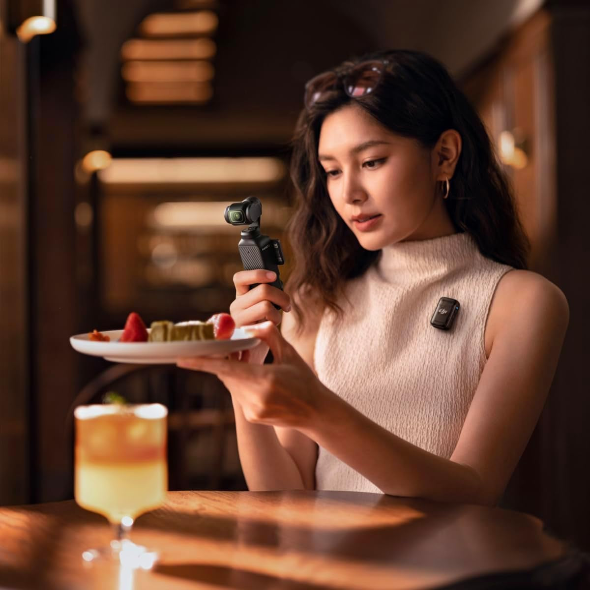 DJI Osmo Pocket 3 Creator Combo, Vlogging Camera with 1'' CMOS & 4K/120Fps